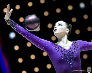 sr q lugovskikh elizaveta mne ph simone ferraro sfa06435 copia